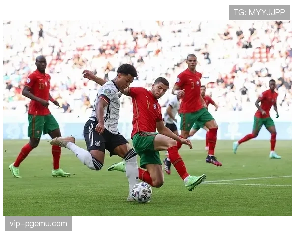 重庆铜梁龙恩加德乌头球建功 升班马轮换阵容展现黑马本色